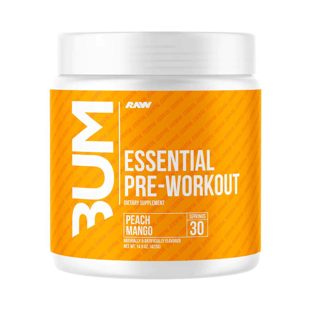El envase blanco del suplemento preentrenamiento Get Fit Mexico tiene en su etiqueta naranja el texto en negrita Essential Pre Entreno de CBUM x RAW. Ofrece máxima concentración en sabor a melocotón y mango, y brinda 30 porciones con energía duradera para potenciar tus entrenamientos.