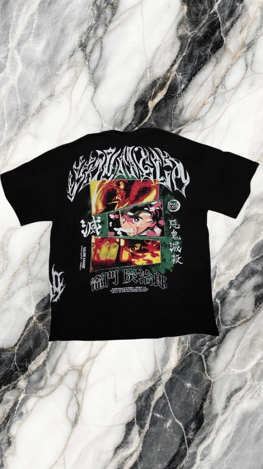 Playera YoungLA Demon Slayer Hinokami Kagura