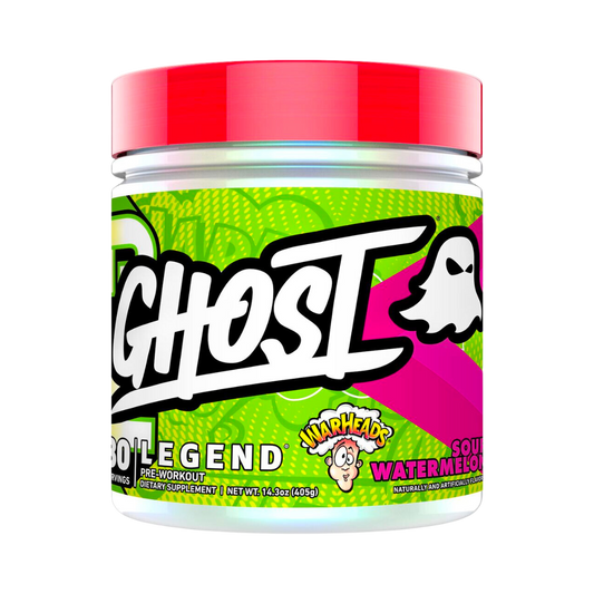 Un envase del suplemento Legend Pre-Entreno - GHOST de GetFit presenta una etiqueta verde brillante con patrones abstractos, el logotipo de Ghost, Legend y Warheads Sour Watermelon. Con su tapa roja, colores vibrantes, tipografía audaz e ingredientes clínicamente dosificados, respalda tus objetivos de fitness.