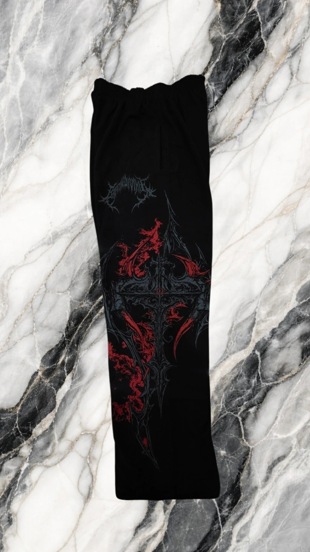 Pants Breathe Divinity Cruces Rojo - detalle