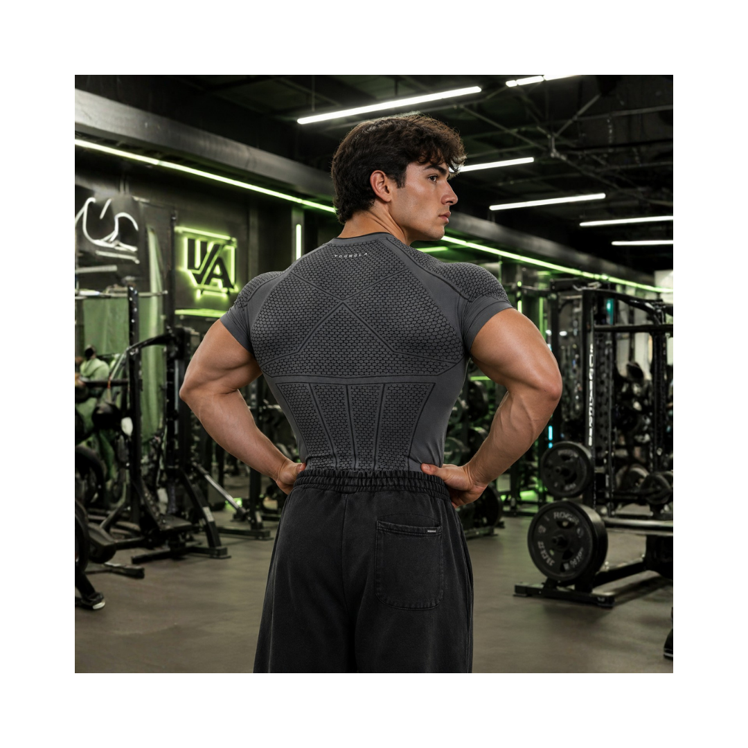 Playera de Compresión Batman YOUNGLA | Ropa Deportiva Premium para Gym
